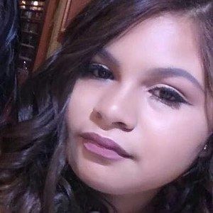 Meet your Posher, Candelarla